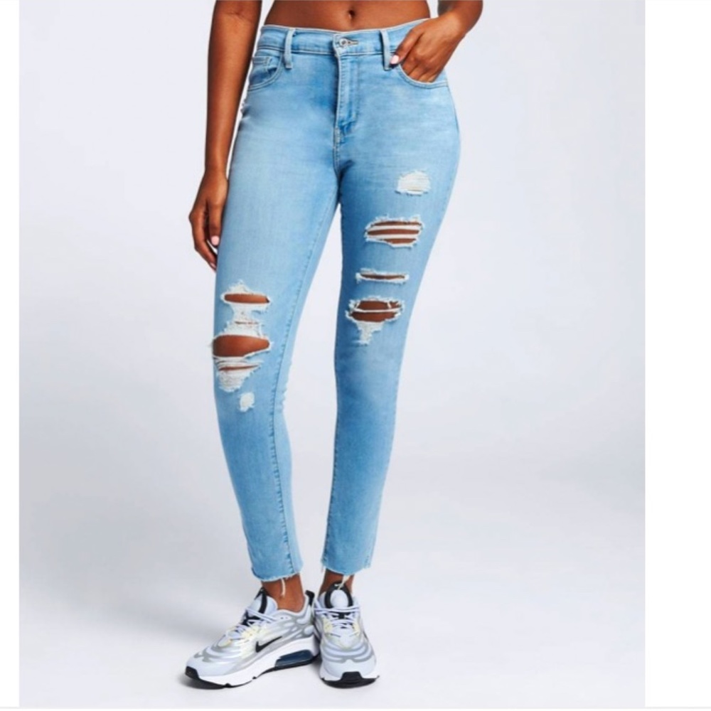 Levi’s 720 high rise super skinny jeans NWT SIZE 30